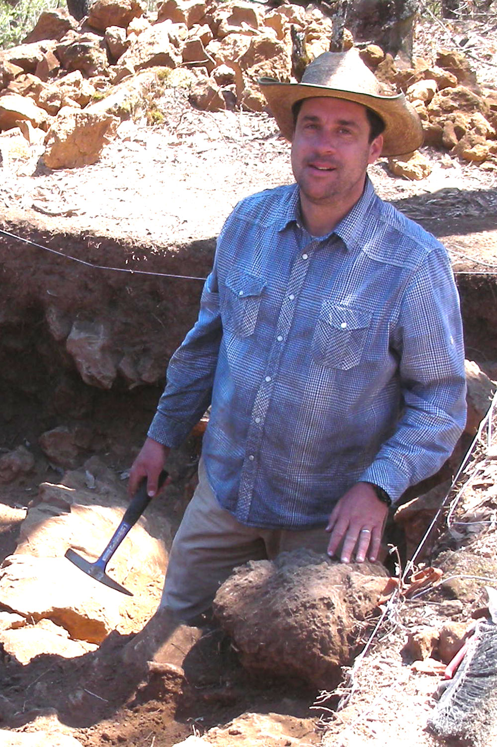 Chris Fisher excavating at Angamuco, Michoacán. 